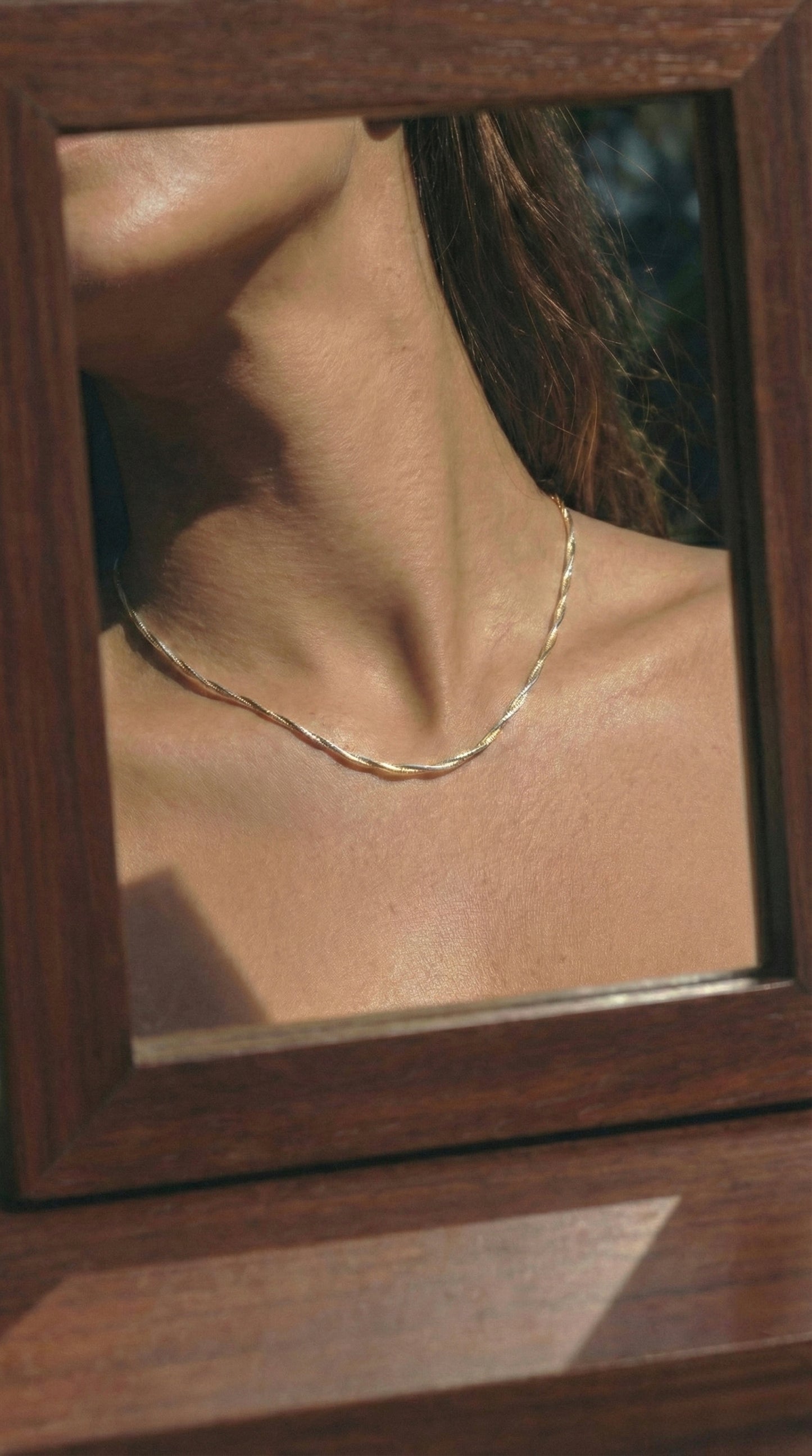 Two-Tone Twisted Chain