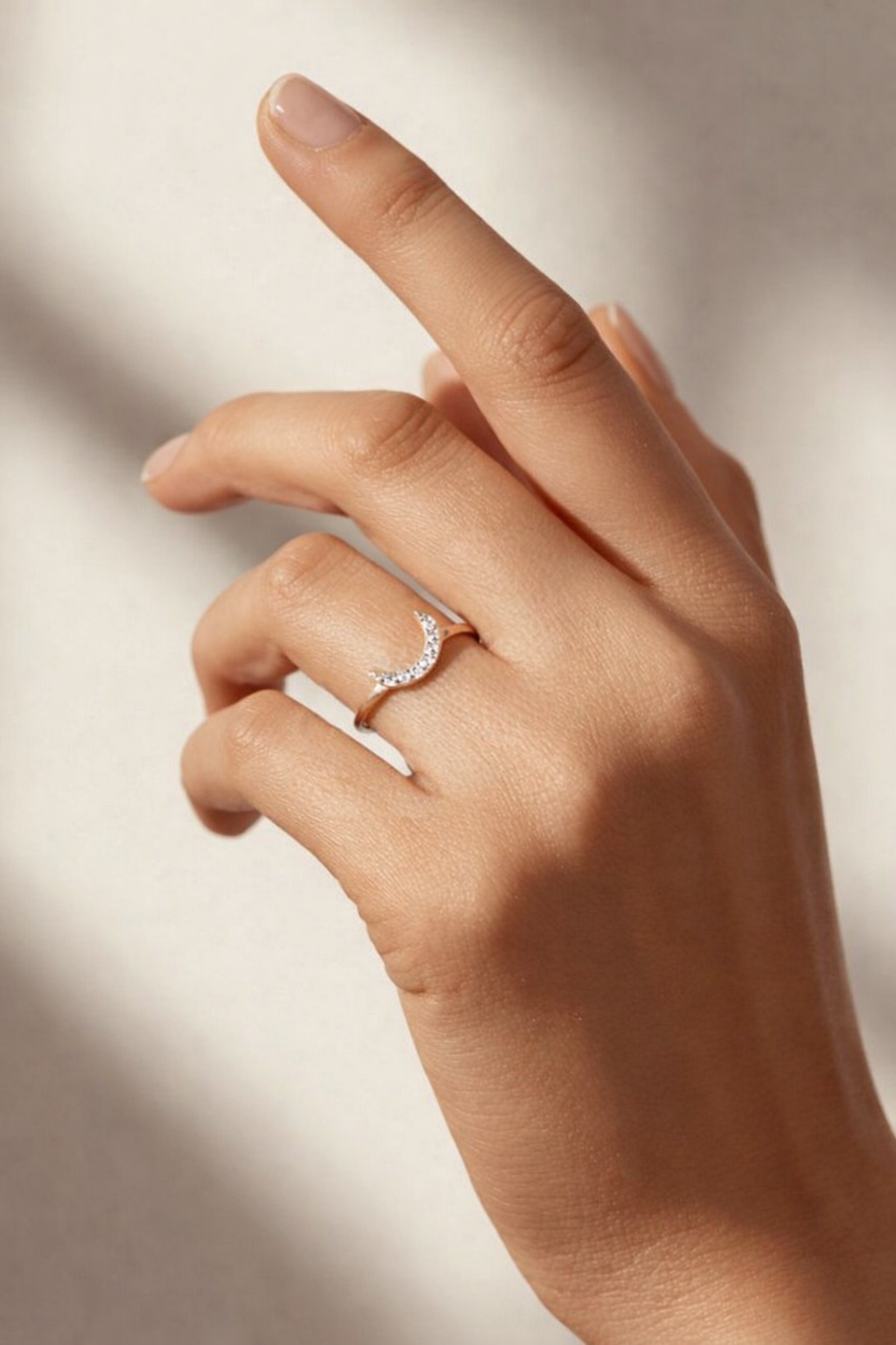 Fancy Moon Pattern 925 Silver Ring for Women