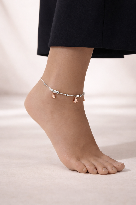 Elegant Teddy Charm Silver Anklet