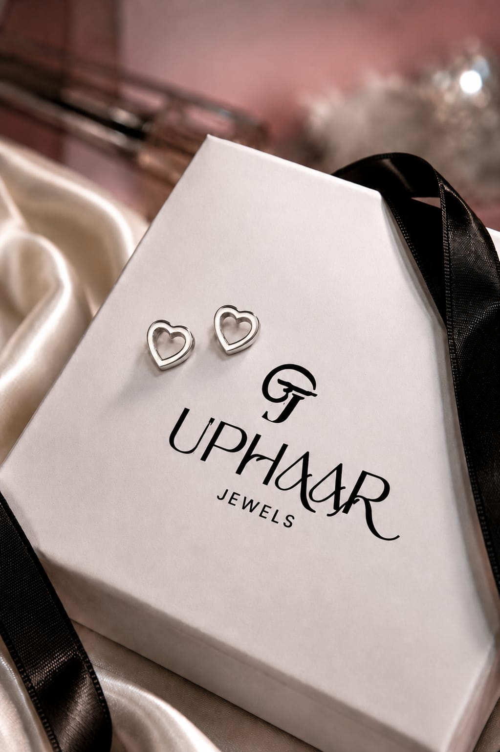 Fancy Hollow Heart PLAIN 925 Studs