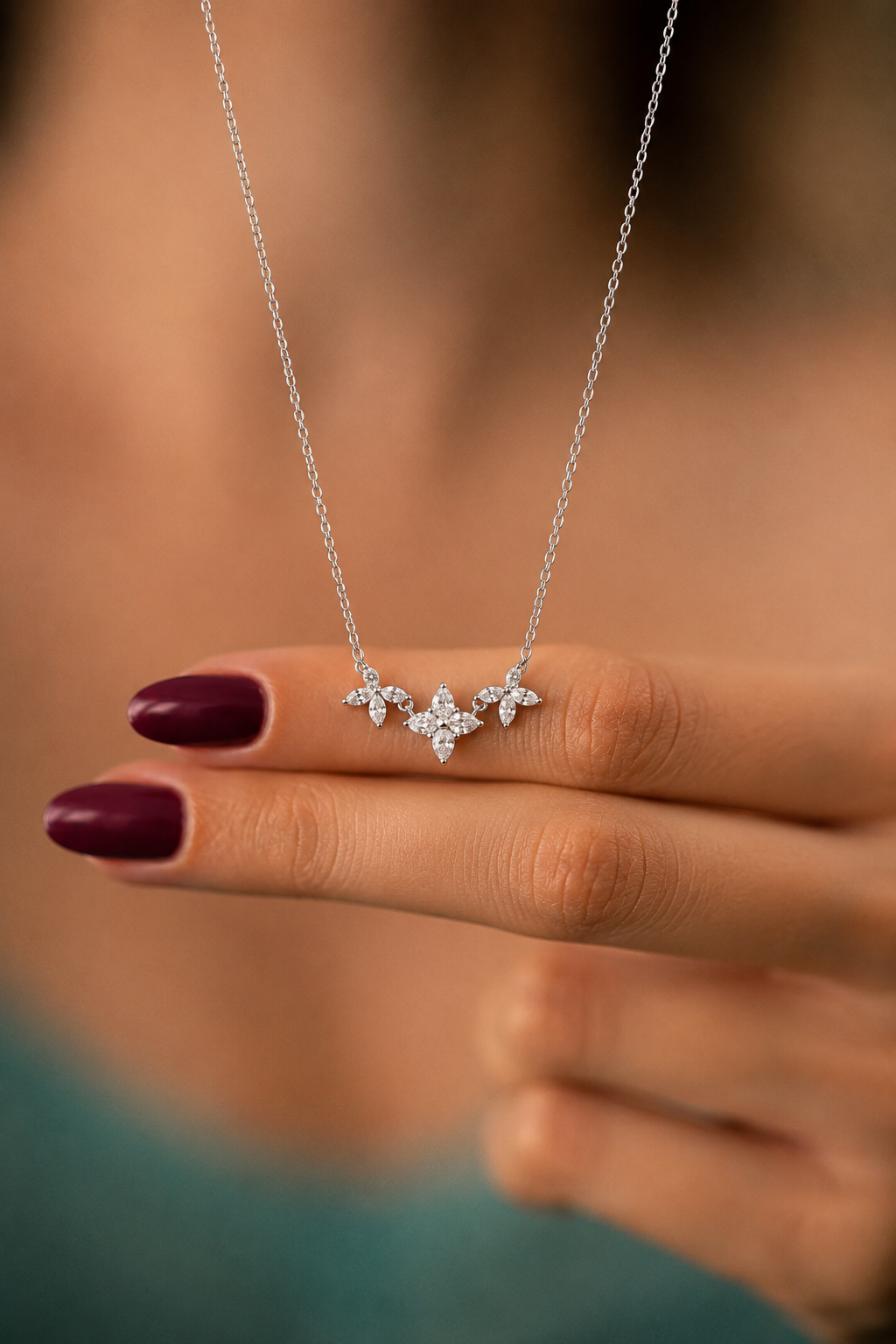 Lily Pendant with Chain 925 Silver